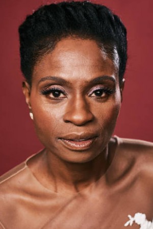 Adina Porter tüm dizileri dizigom'da