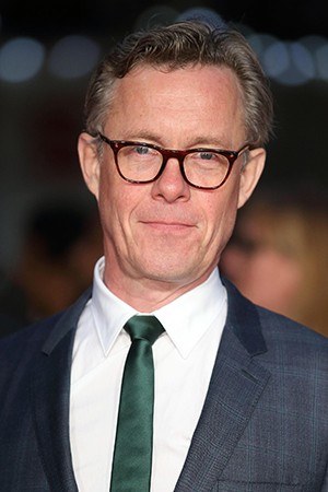 Alex Jennings tüm dizileri dizigom'da