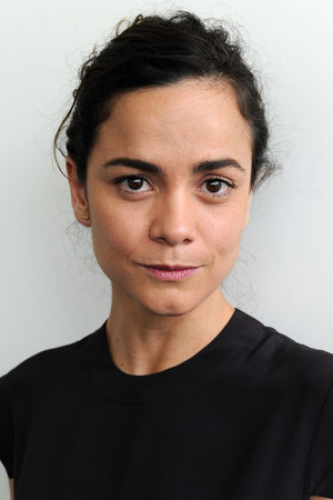 Alice Braga tüm dizileri dizigom'da