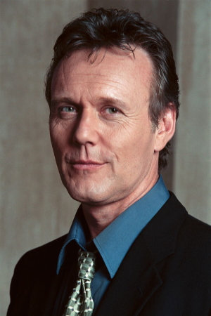 Anthony Head tüm dizileri dizigom'da