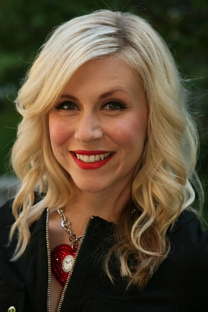 Ashley Eckstein tüm dizileri dizigom'da