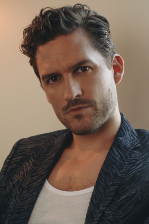 Ben Aldridge tüm dizileri dizigom'da