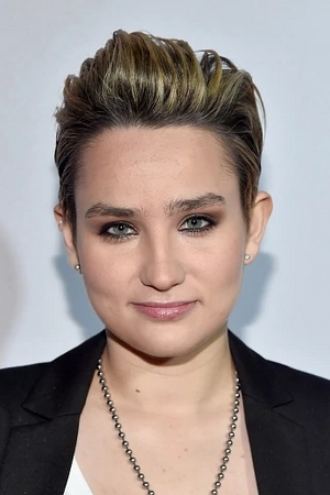 Bex Taylor-Klaus tüm dizileri dizigom'da