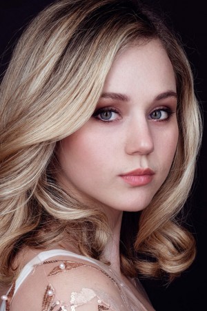 Brec Bassinger tüm dizileri dizigom'da