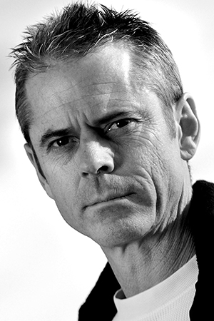 C. Thomas Howell tüm dizileri dizigom'da