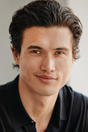 Charles Melton tüm dizileri dizigom'da