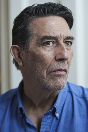 Ciarán Hinds tüm dizileri dizigom'da