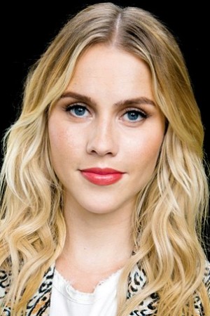 Claire Holt tüm dizileri dizigom'da