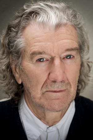 Clive Russell tüm dizileri dizigom'da