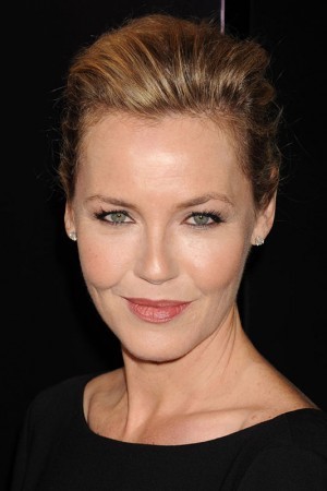 Connie Nielsen tüm dizileri dizigom'da