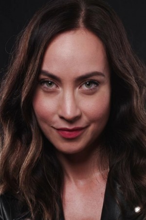 Courtney Ford tüm dizileri dizigom'da