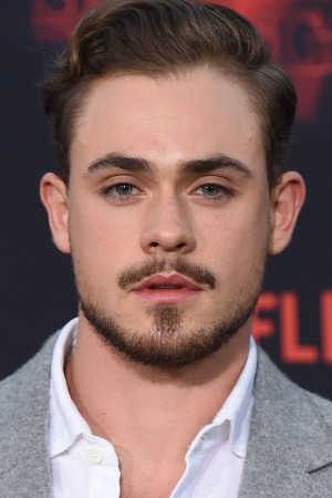 Dacre Montgomery tüm dizileri dizigom'da