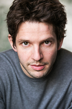 Damien Molony tüm dizileri dizigom'da