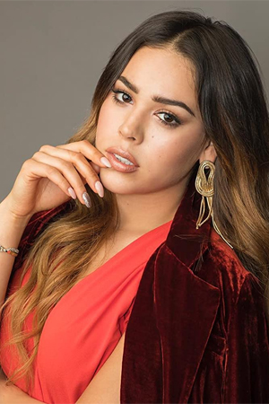 Danna Paola tüm dizileri dizigom'da