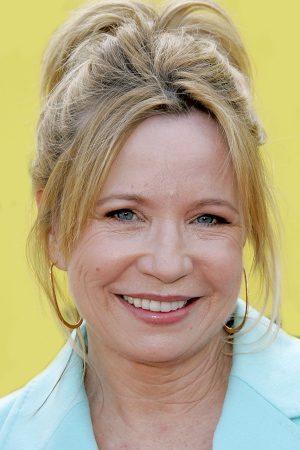 Debra Jo Rupp tüm dizileri dizigom'da