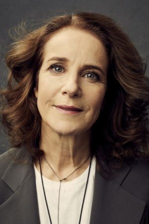 Debra Winger tüm dizileri dizigom'da