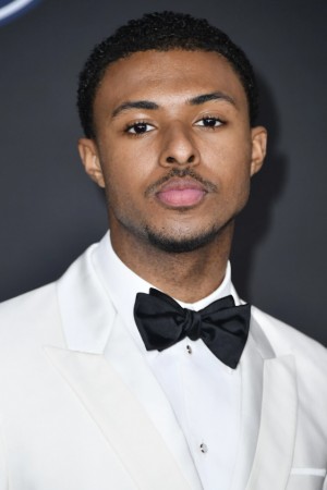 Diggy Simmons tüm dizileri dizigom'da