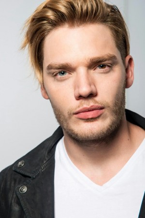 Dominic Sherwood tüm dizileri dizigom'da