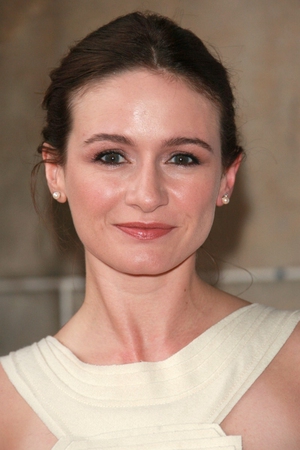 Emily Mortimer tüm dizileri dizigom'da