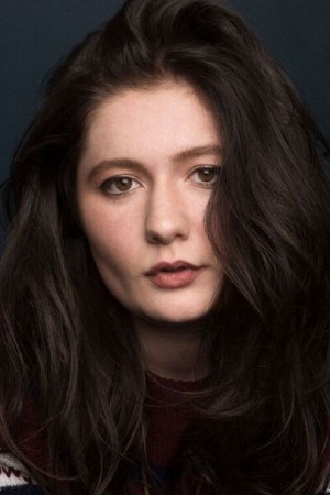 Emma Kenney tüm dizileri dizigom'da