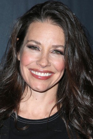 Evangeline Lilly tüm dizileri dizigom'da