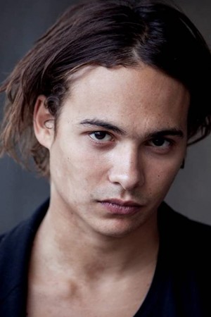 Frank Dillane tüm dizileri dizigom'da