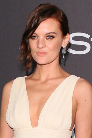 Frankie Shaw tüm dizileri dizigom'da