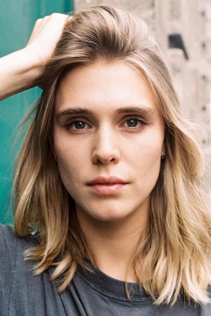 Gaia Weiss tüm dizileri dizigom'da