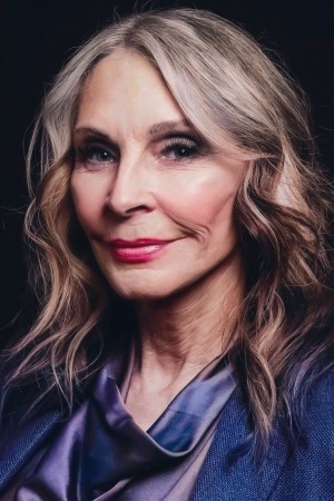 Gates McFadden tüm dizileri dizigom'da