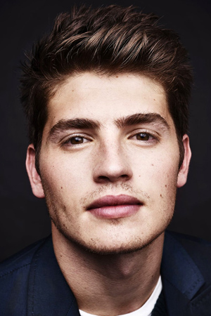 Gregg Sulkin tüm dizileri dizigom'da