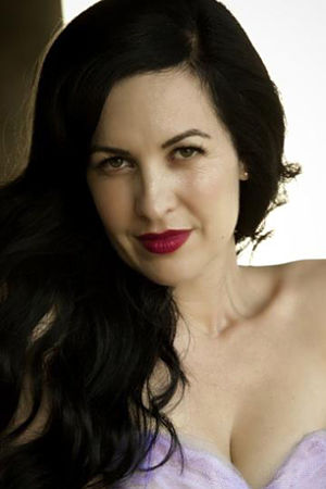 Grey DeLisle tüm dizileri dizigom'da