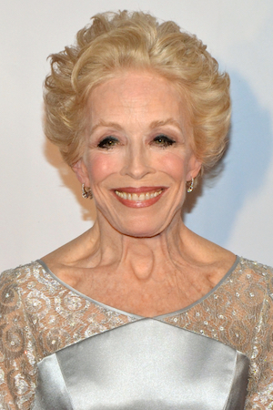 Holland Taylor tüm dizileri dizigom'da