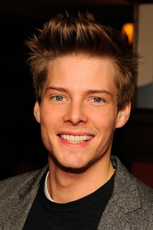 Hunter Parrish tüm dizileri dizigom'da