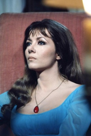 Ingrid Pitt tüm dizileri dizigom'da