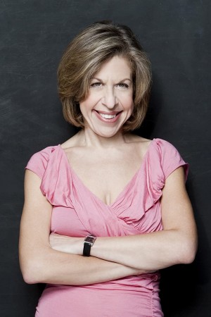 Jackie Hoffman tüm dizileri dizigom'da