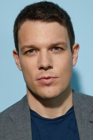 Jake Lacy tüm dizileri dizigom'da