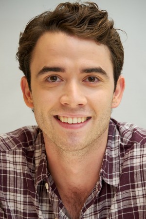 Jamie Blackley tüm dizileri dizigom'da