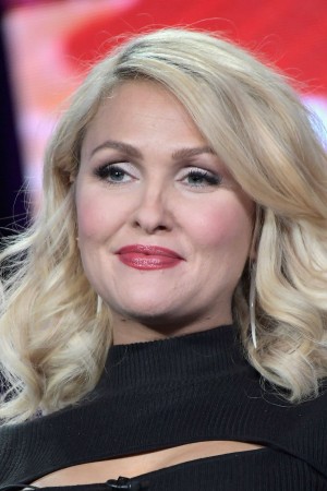 Jenn Lyon tüm dizileri dizigom'da