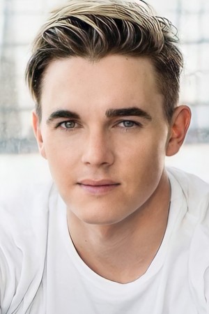 Jesse McCartney tüm dizileri dizigom'da