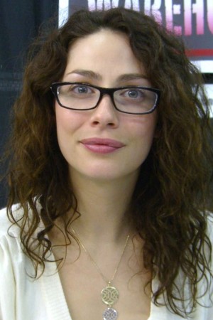 Joanne Kelly tüm dizileri dizigom'da