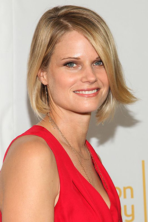 Joelle Carter tüm dizileri dizigom'da