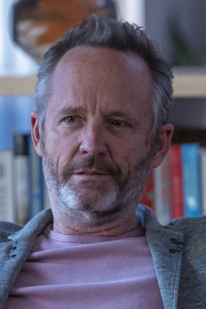 John Benjamin Hickey tüm dizileri dizigom'da