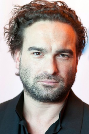 Johnny Galecki tüm dizileri dizigom'da