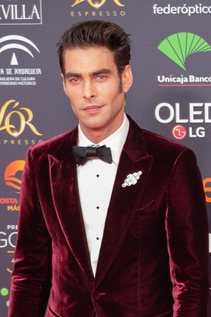 Jon Kortajarena tüm dizileri dizigom'da