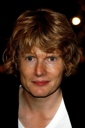 Julian Rhind-Tutt tüm dizileri dizigom'da