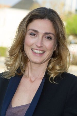 Julie Gayet tüm dizileri dizigom'da