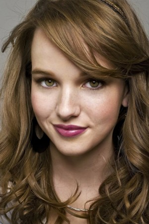 Kay Panabaker tüm dizileri dizigom'da