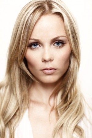 Laura Vandervoort tüm dizileri dizigom'da