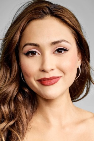 Lindsey Morgan tüm dizileri dizigom'da