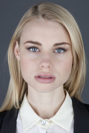 Lucy Fry tüm dizileri dizigom'da